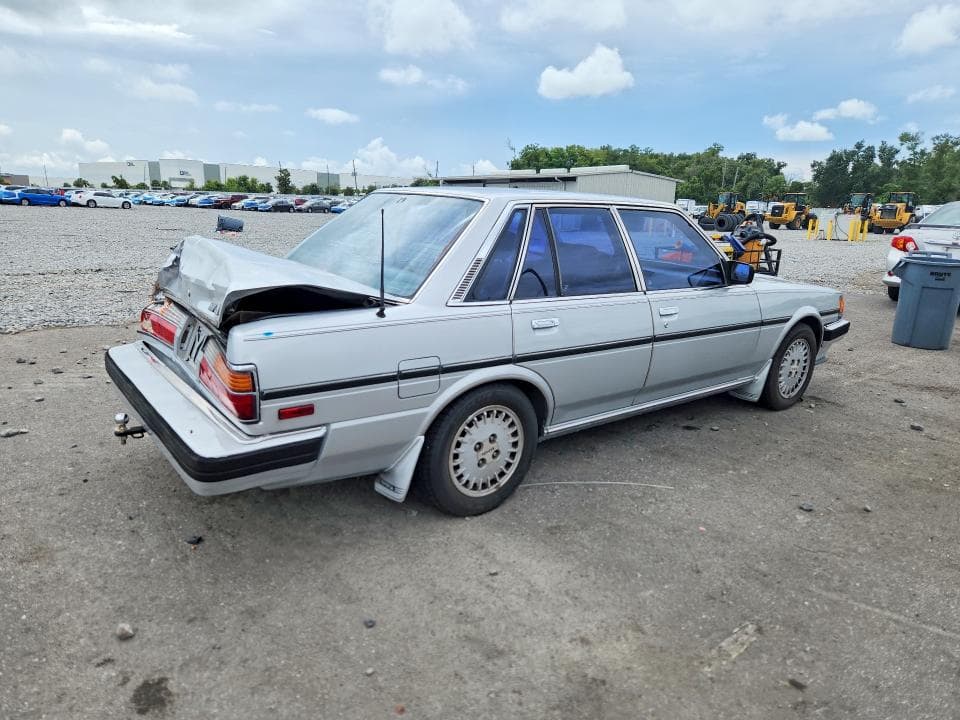 1986 TOYOTA CRESSIDA LUXURY 3