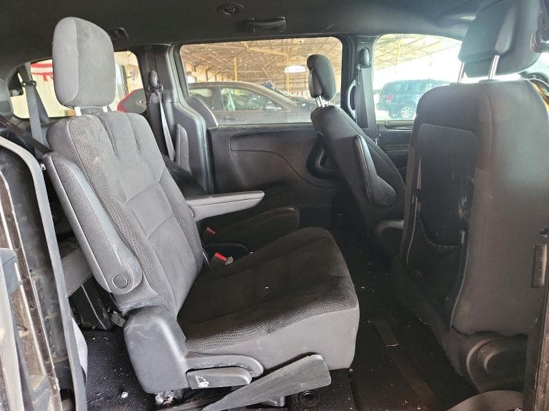 2018 DODGE GRAND CARAVAN SE 11