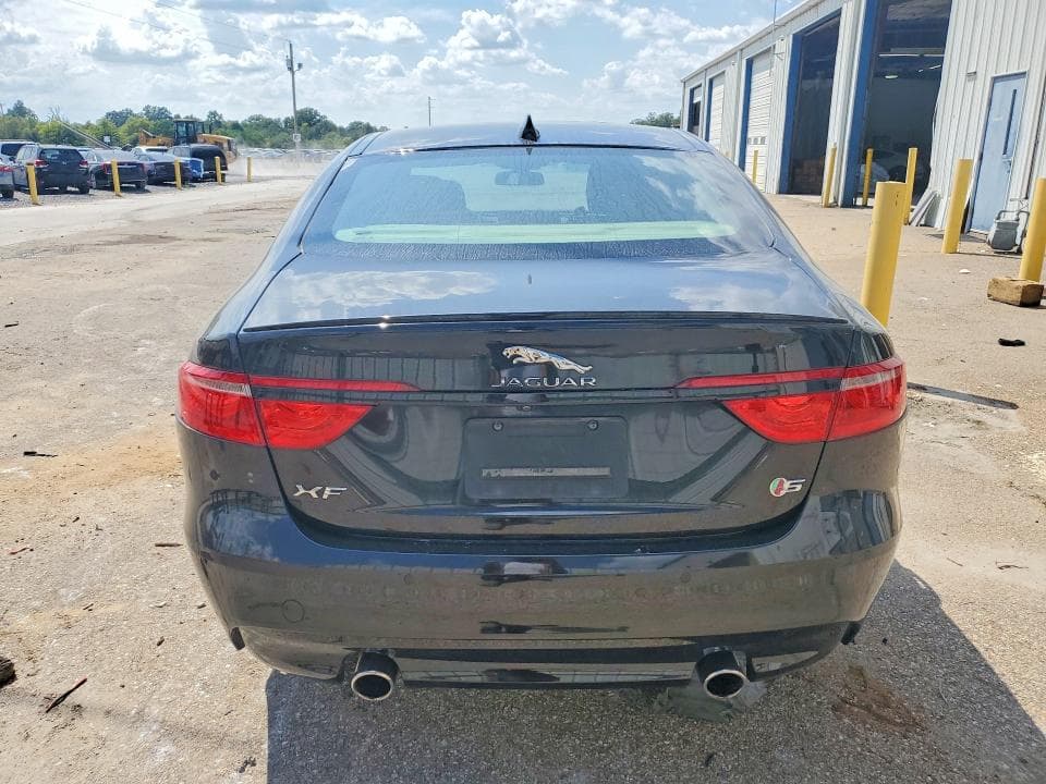 2017 JAGUAR XF S 6