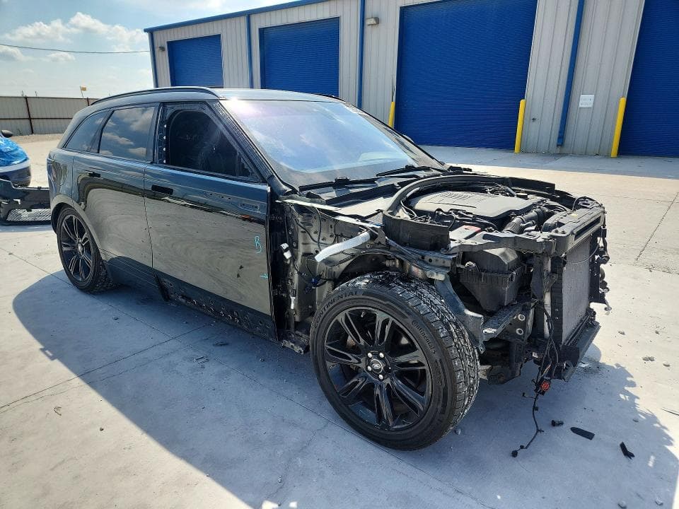 2018 LAND ROVER RANGE ROVER VELAR R-DYNAMIC SE 4