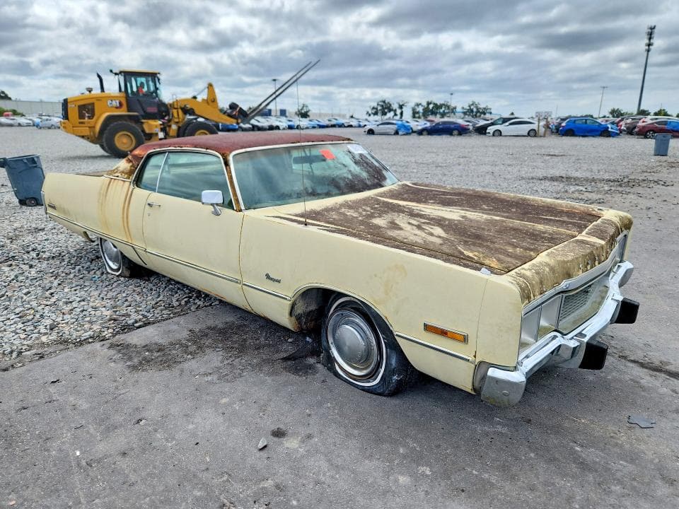 1973 CHRYSLER NEWPORT 4