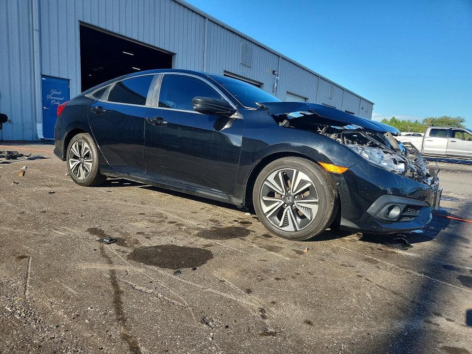 2018 HONDA CIVIC EXL 4