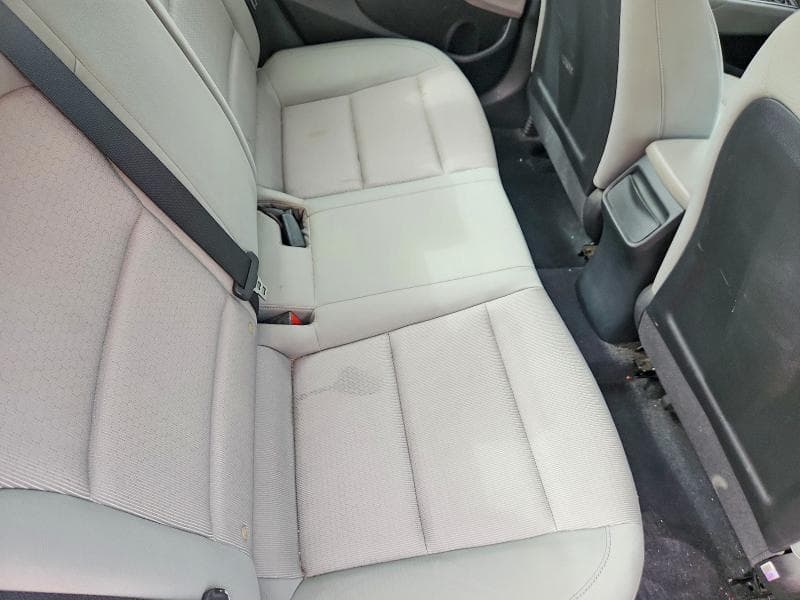 2017 HYUNDAI ELANTRA SE 10