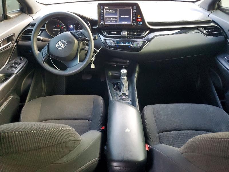 2019 TOYOTA C-HR LE 8