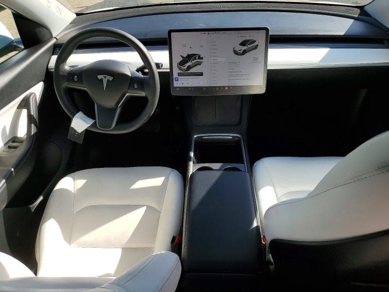 2022 TESLA MODEL Y 8