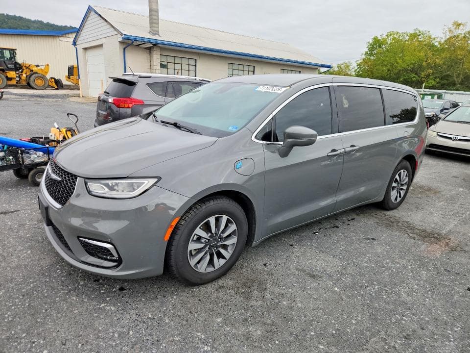 2022 CHRYSLER PACIFICA HYBRID TOURING L