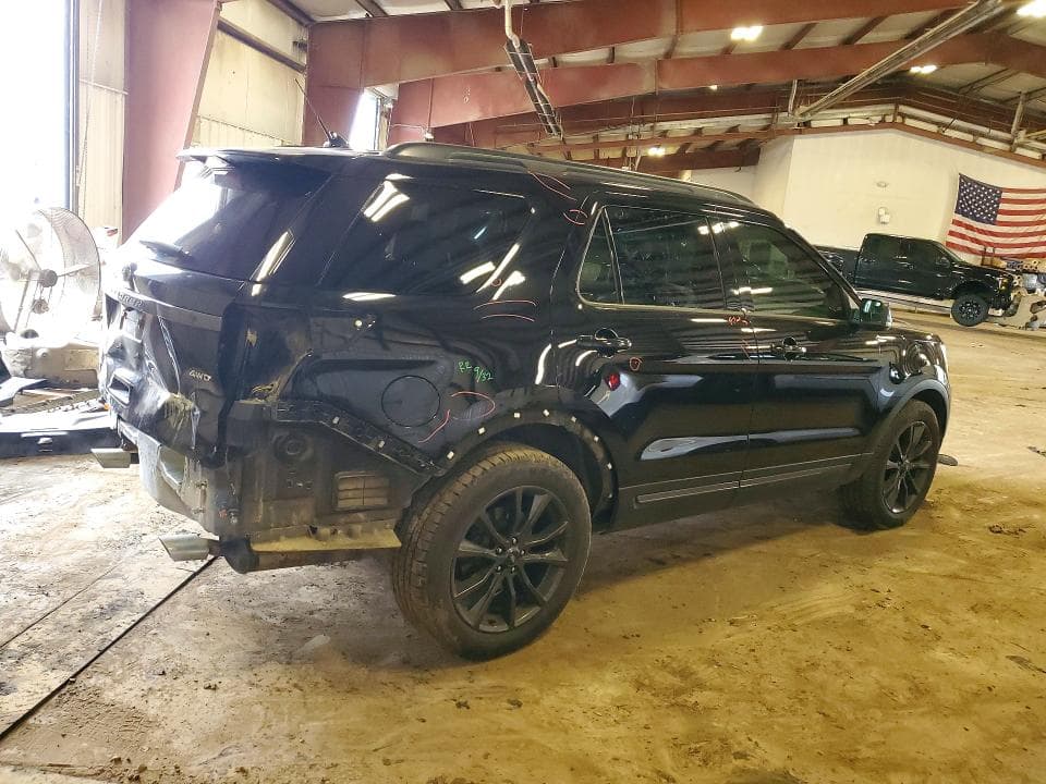 2018 FORD EXPLORER XLT 3