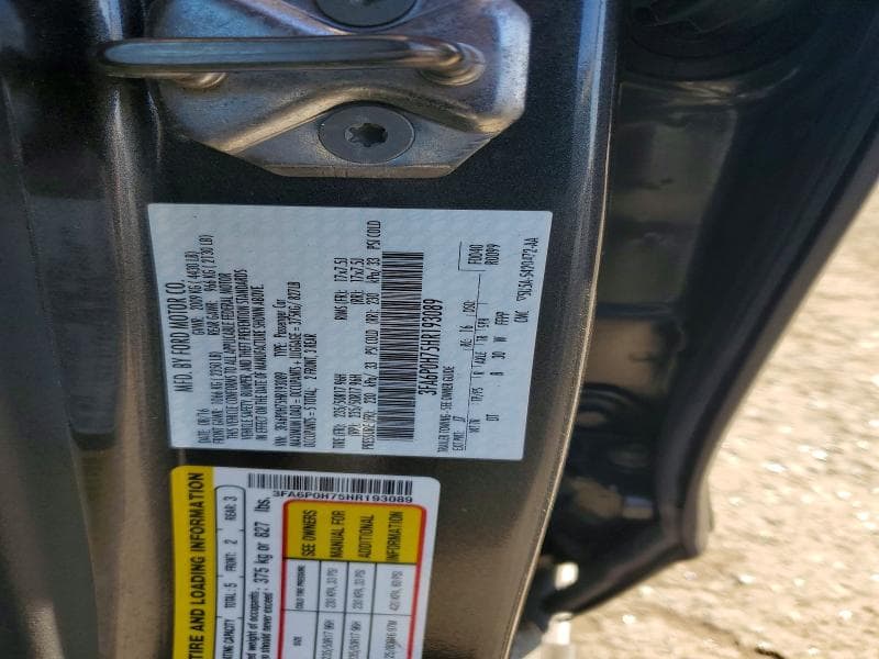 2017 FORD FUSION SE 12