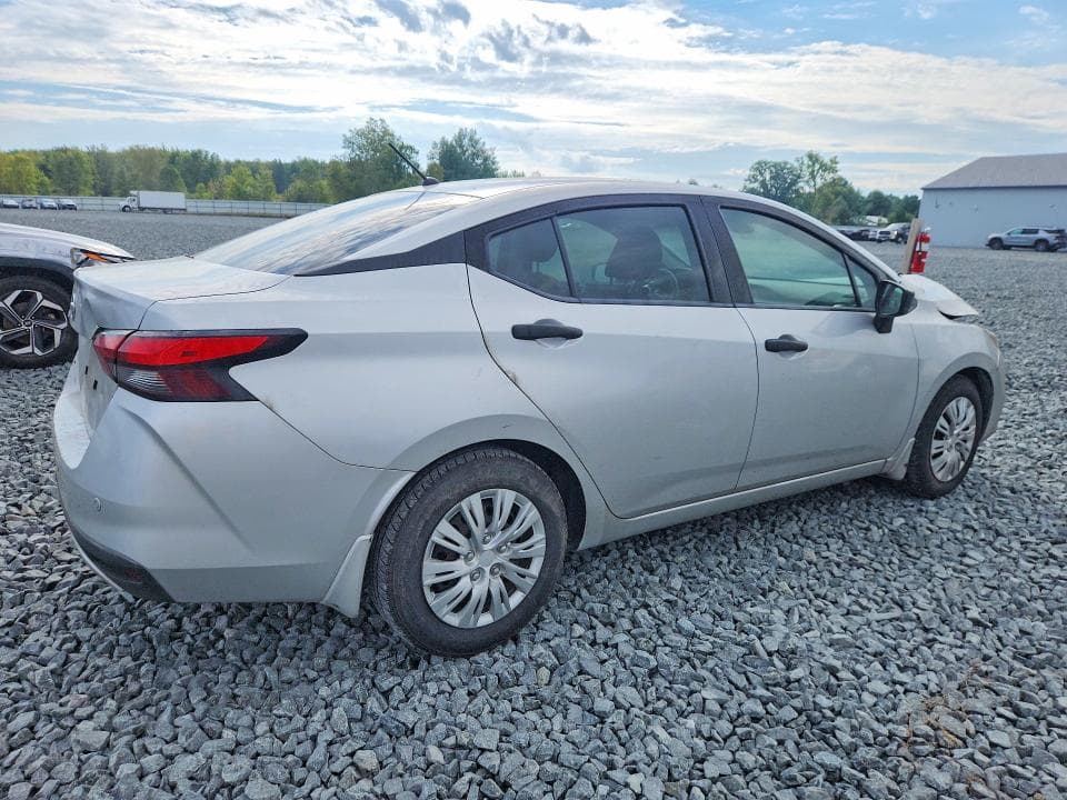 2020 NISSAN VERSA S 3