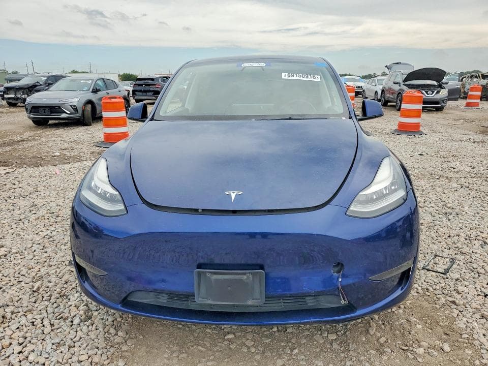 2022 TESLA MODEL Y 5