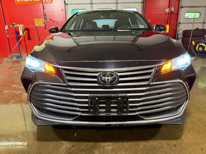 2022 TOYOTA AVALON XLE 13
