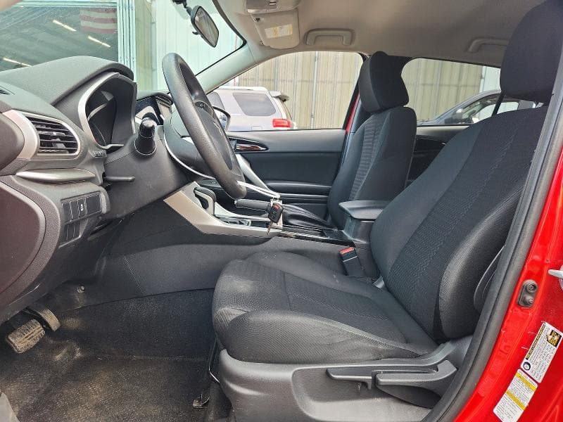 2018 MITSUBISHI ECLIPSE CROSS ES 7