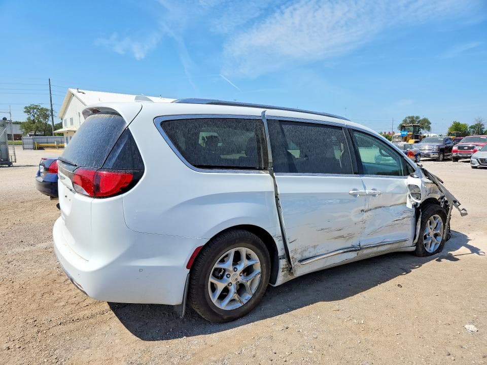 2018 CHRYSLER PACIFICA TOURING L PLUS 3