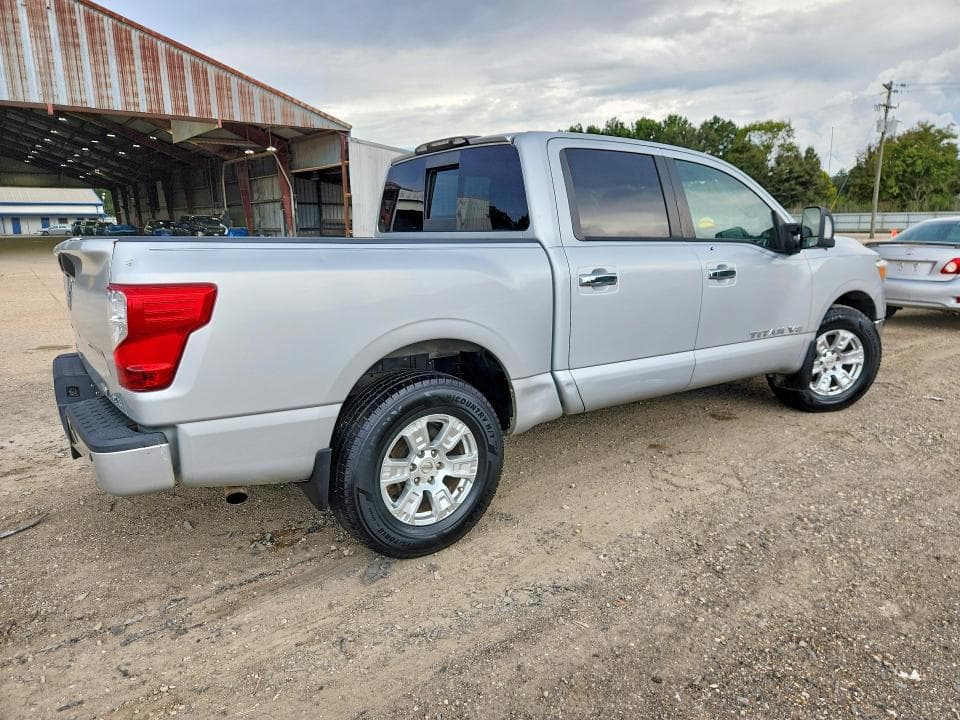 2018 NISSAN TITAN SV 3
