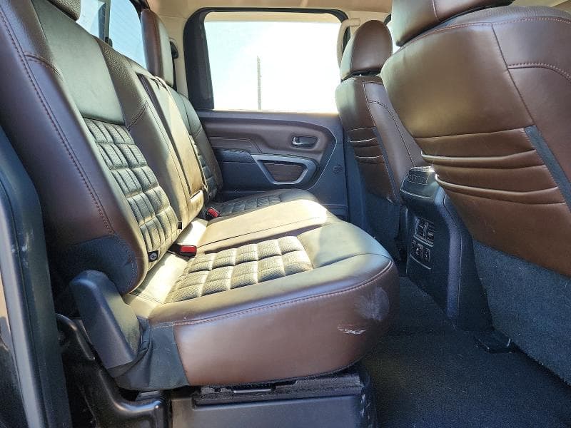 2017 NISSAN TITAN XD PLATINUM RESERVE 10