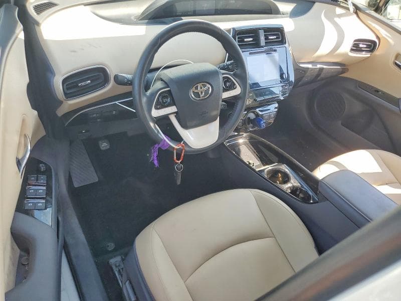 2017 TOYOTA PRIUS FOUR 8