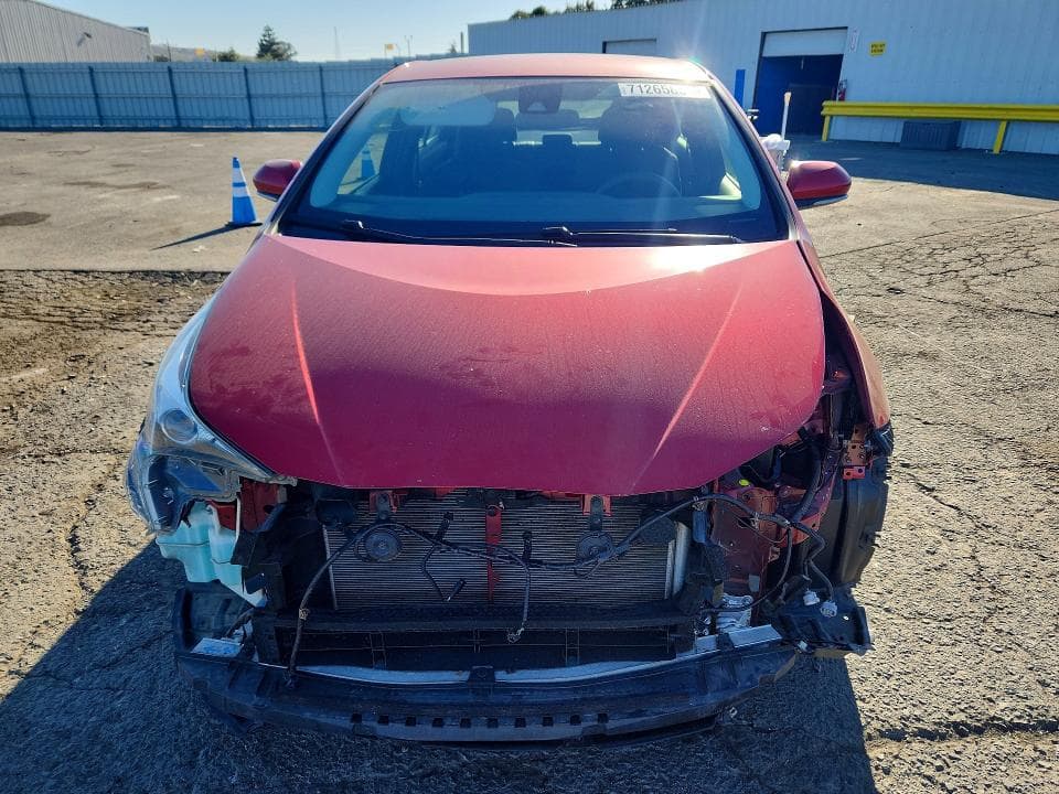 2018 TOYOTA PRIUS TWO 5
