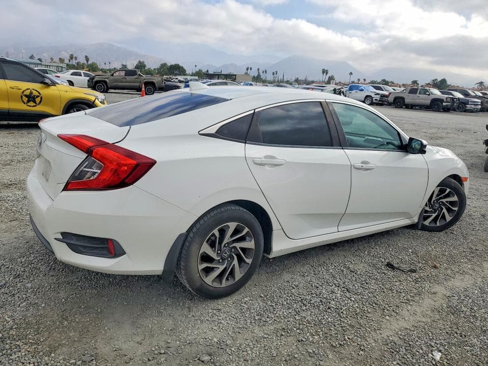 2017 HONDA CIVIC EX 3