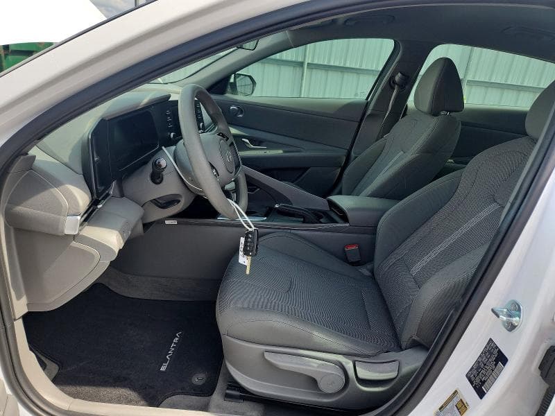 2024 HYUNDAI ELANTRA SE 7