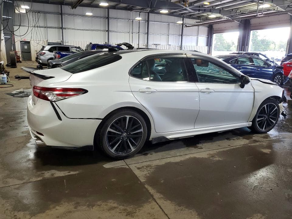 2018 TOYOTA CAMRY XSE V6 3