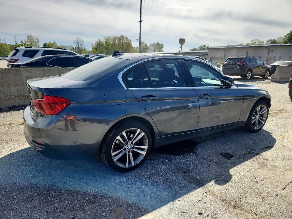 2017 BMW 330 XI 3