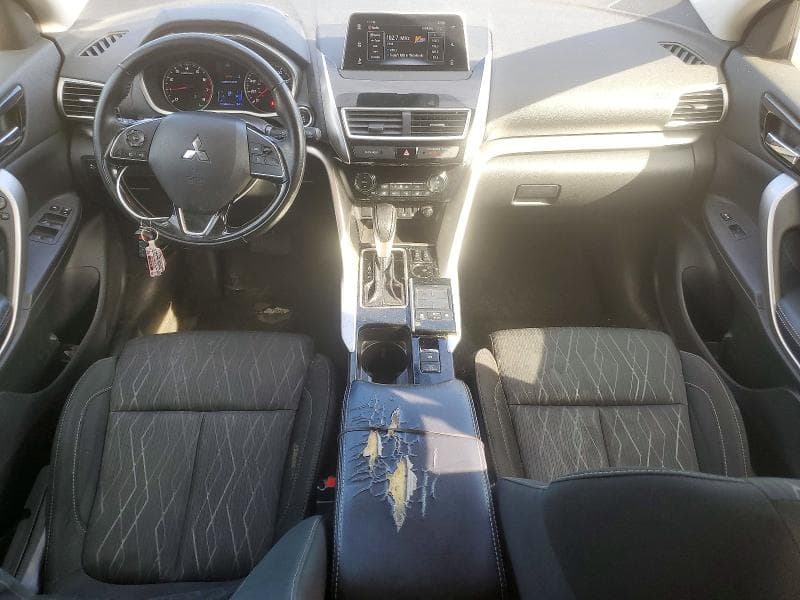 2020 MITSUBISHI ECLIPSE CROSS 8
