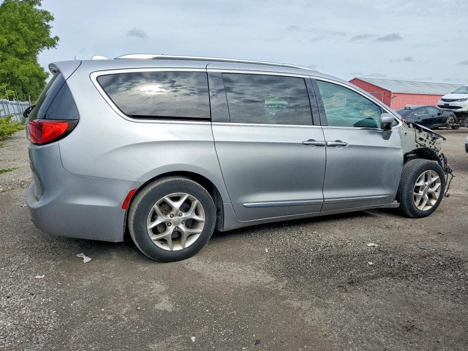 2018 CHRYSLER PACIFICA TOURING L PLUS 3