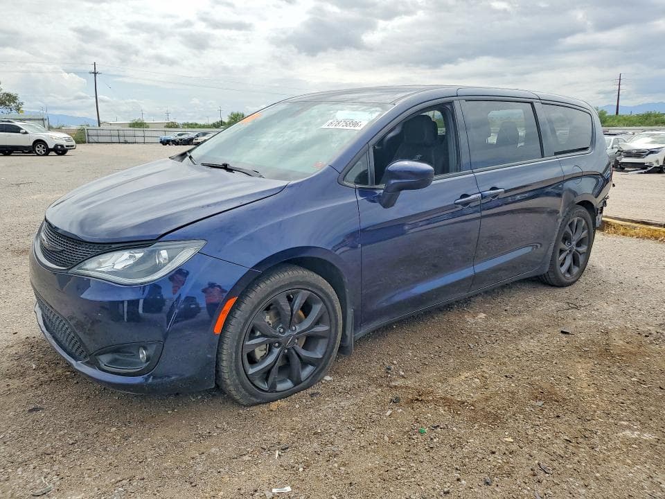 2020 CHRYSLER PACIFICA TOURING - 1