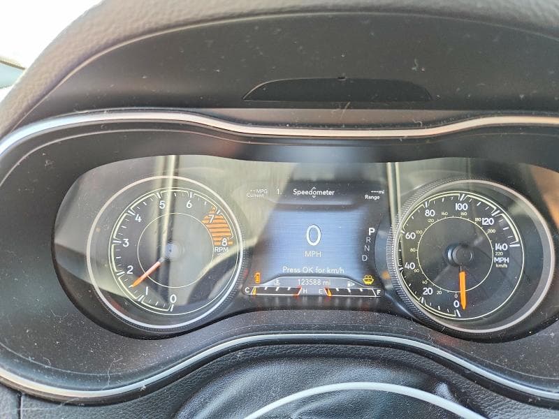 2019 JEEP CHEROKEE LIMITED 9