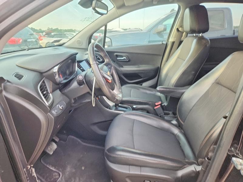 2020 CHEVROLET TRAX 1LT 7