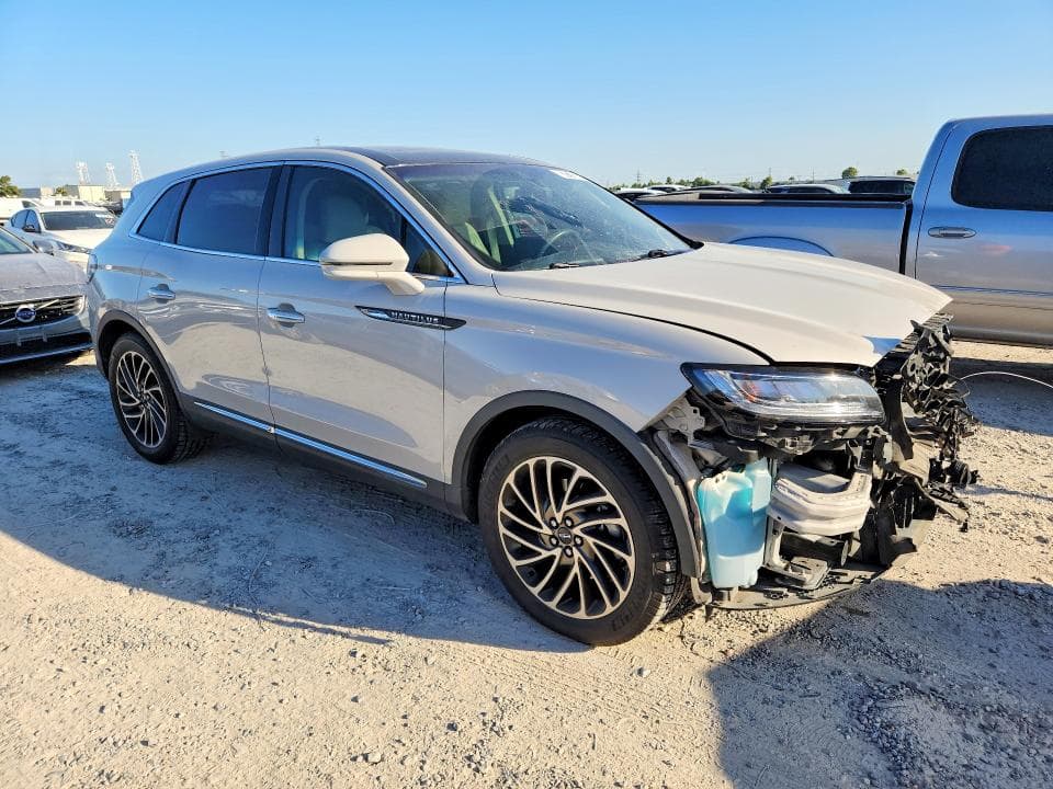 2019 LINCOLN NAUTILUS RESERVE 4