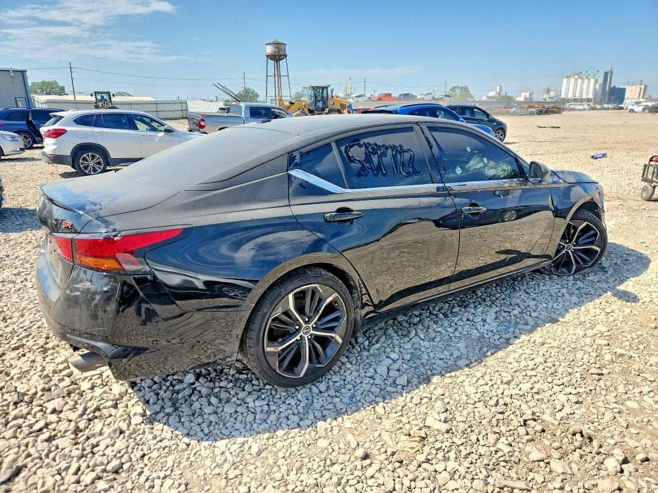 2024 NISSAN ALTIMA SR 3
