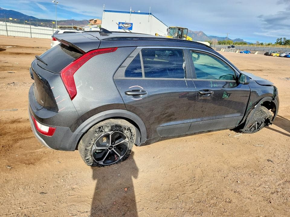 2024 KIA NIRO LX 3