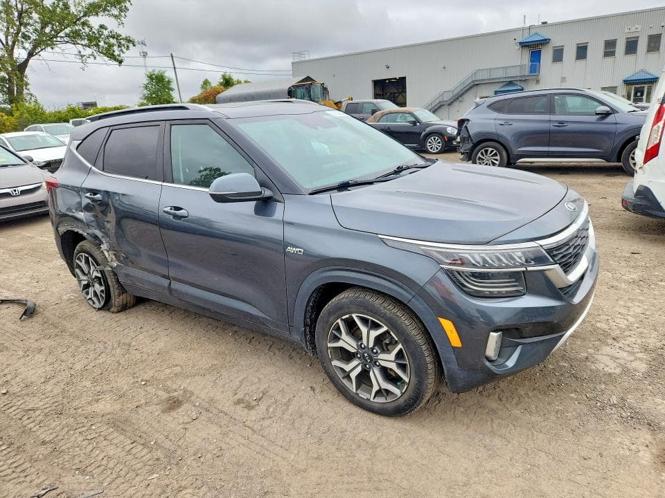 2021 KIA SELTOS EX 4