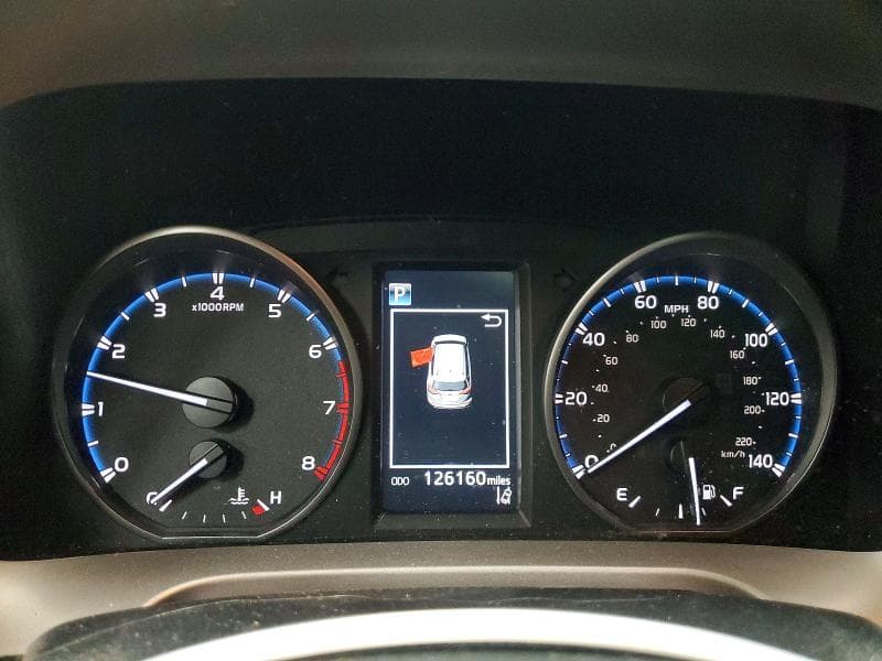 2017 TOYOTA RAV4 XLE 9