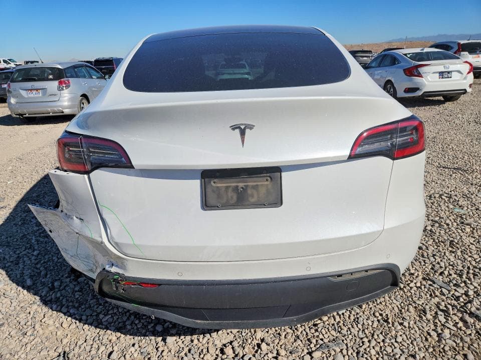 2021 TESLA MODEL Y 6
