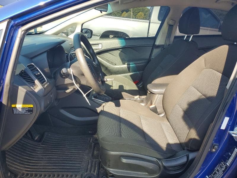 2017 KIA FORTE LX 7