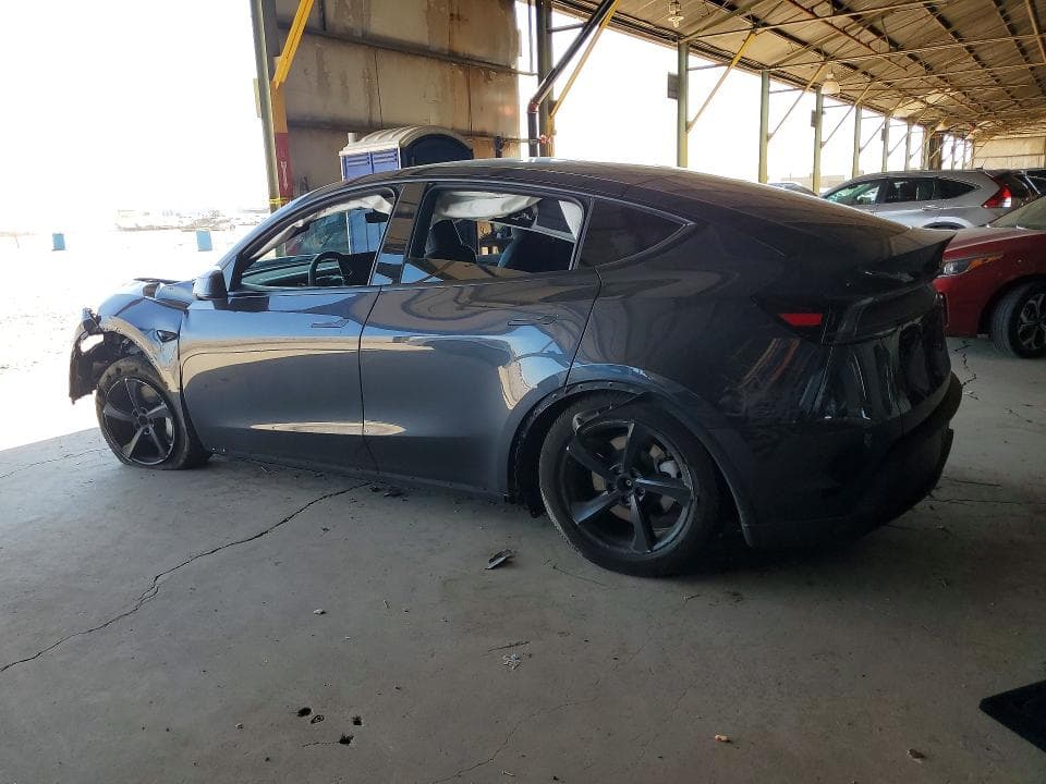 2026 TESLA MODEL Y 2