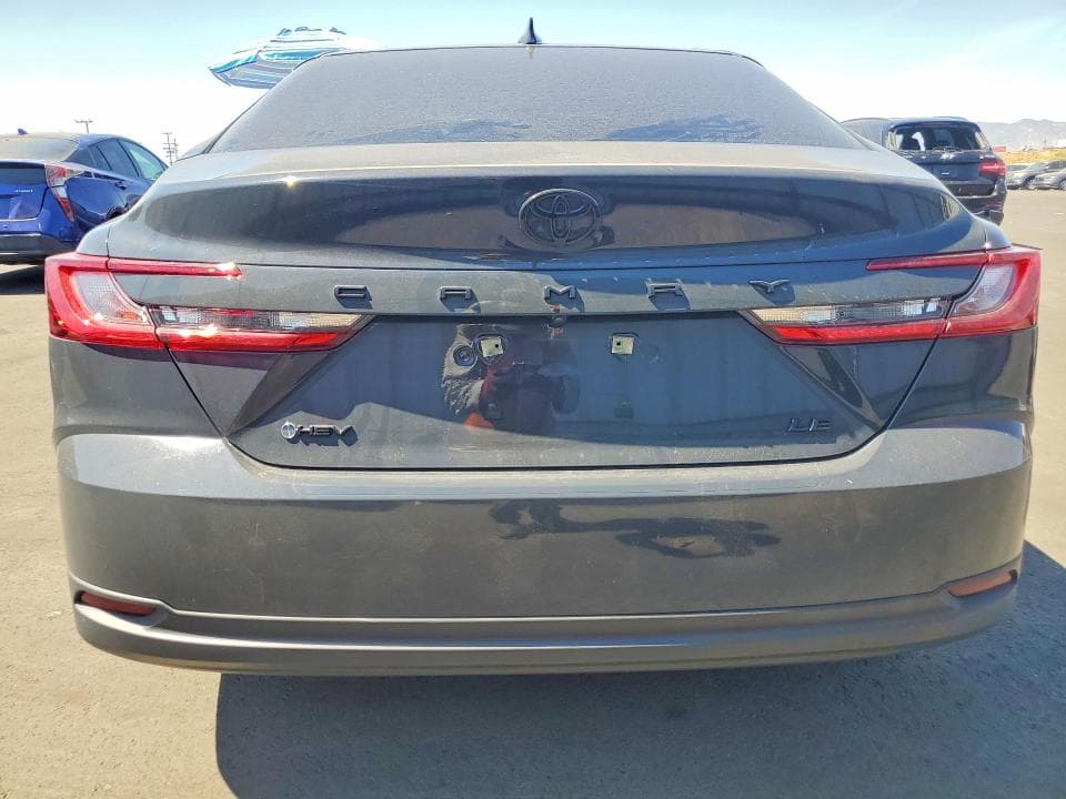2025 TOYOTA CAMRY LE 6