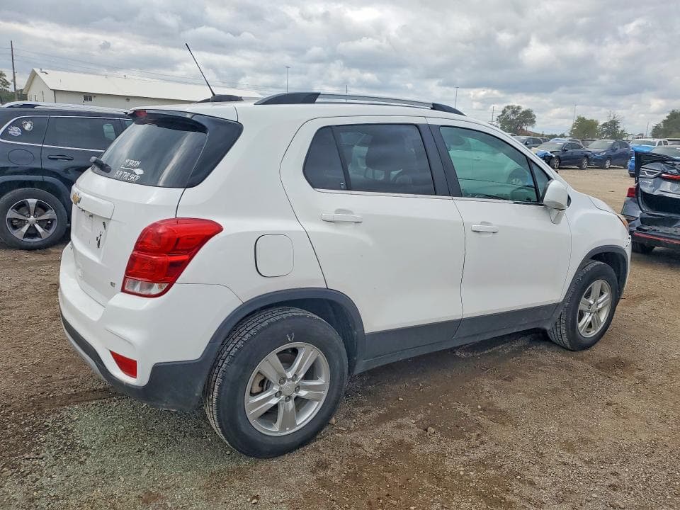 2018 CHEVROLET TRAX 1LT 3