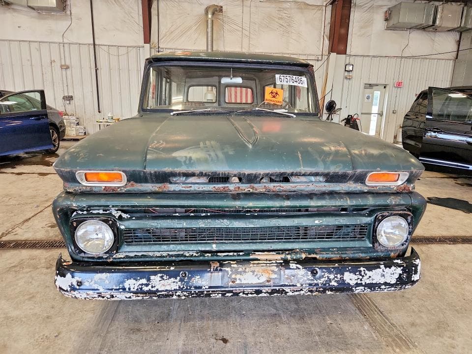1966 CHEV SUBURBAN 5