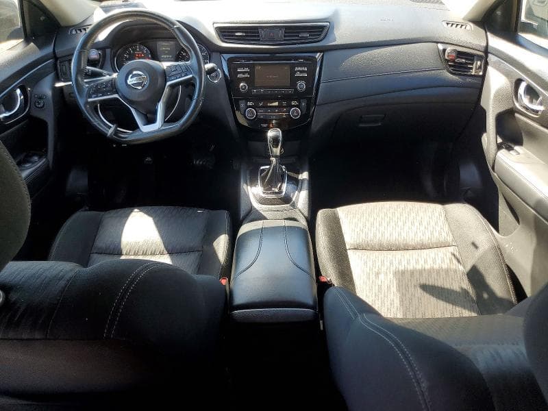 2017 NISSAN ROGUE SV 8