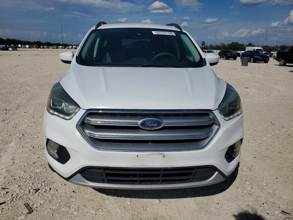 2017 FORD ESCAPE SE 5