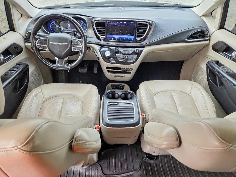 2021 CHRYSLER PACIFICA HYBRID TOURING L 8