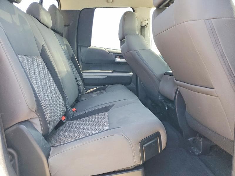 2019 TOYOTA TUNDRA SR5 10