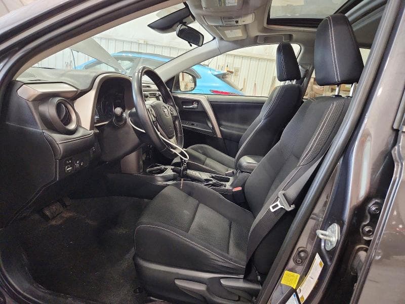 2017 TOYOTA RAV4 XLE 7