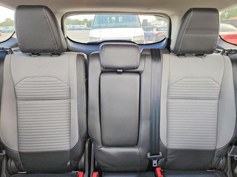 2017 FORD ESCAPE TITANIUM 10