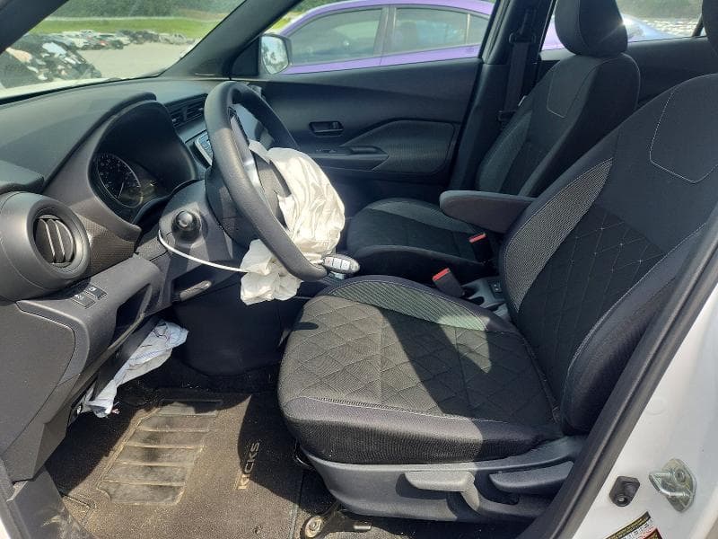 2019 NISSAN KICKS S 7