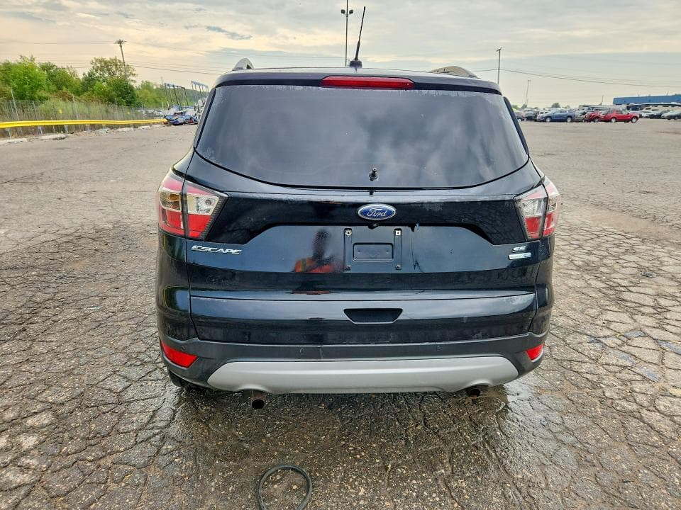 2017 FORD ESCAPE SE 6