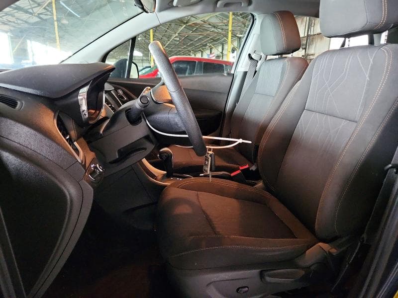 2018 CHEVROLET TRAX 1LT 7